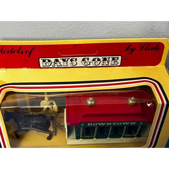 Vintage LLEDO Diecast HORSE DRAWN OMNIBUS W/ FIGURES DOWNTOWN DGI-005 - Picture 4 of 9